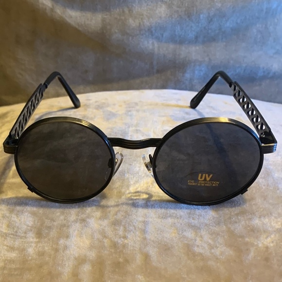 NEW! Women’s Designer Dark Round Lens Sunglasses UV Protection - Picture 6 of 11